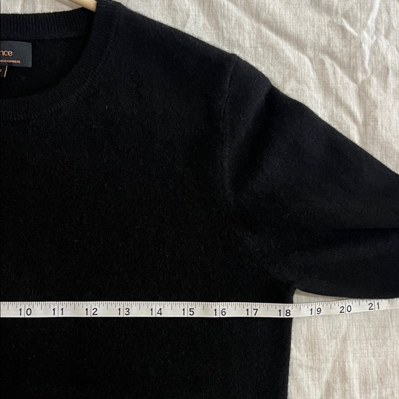 Quince Mongolian 100% Cashmere Crewneck Sweater Black Sz Small - Picture 5 of 6